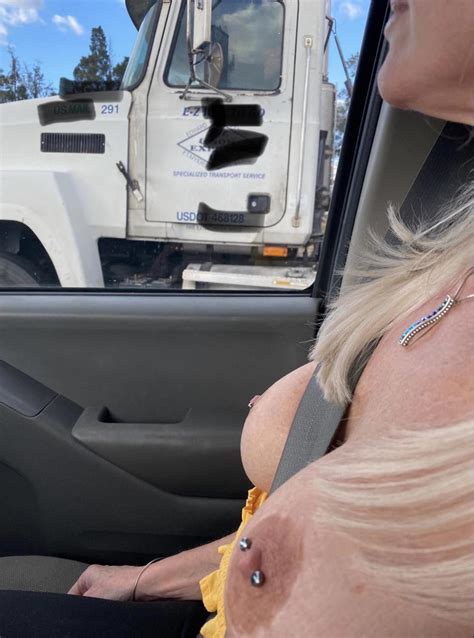 flashing truckers pics